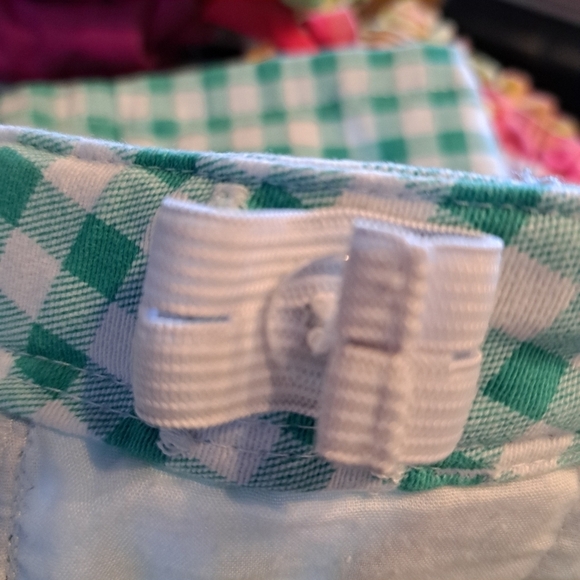 Gymboree girls size 5 gingham green & white shorts - Picture 2 of 4